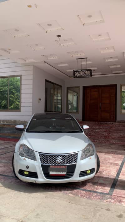 Suzuki Kizashi 2016