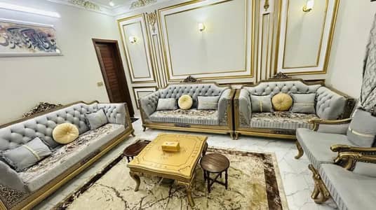 9 seaters sofa with center Table