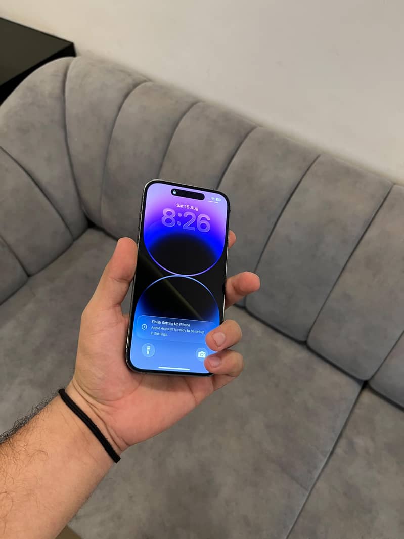 Apple iPhone 14 Pro 1