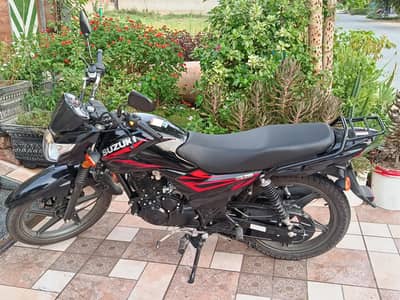 New Suzuki GR Bike for sale (only driven 500km)