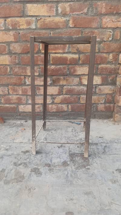 iron stool 3 ft havey wight