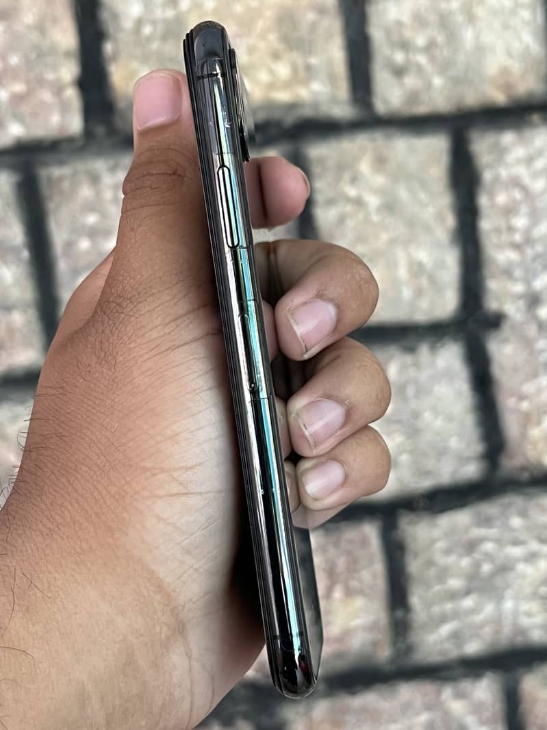 Apple iPhone X 10