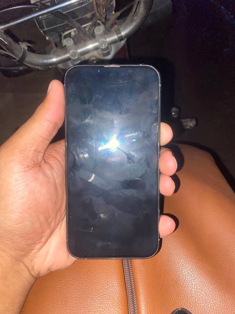 Apple iPhone 13 Pro 3
