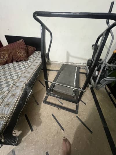 Manual treadmill