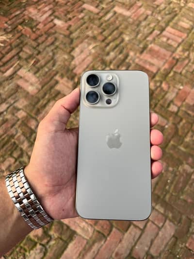 I Phone 15 pro max
