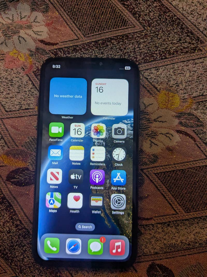 Apple iPhone X 4