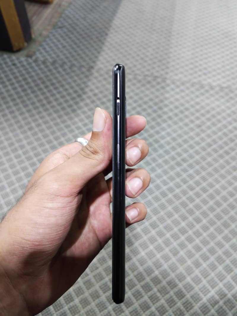 One Plus 6T 2
