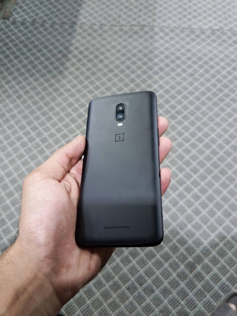 One Plus 6T 4