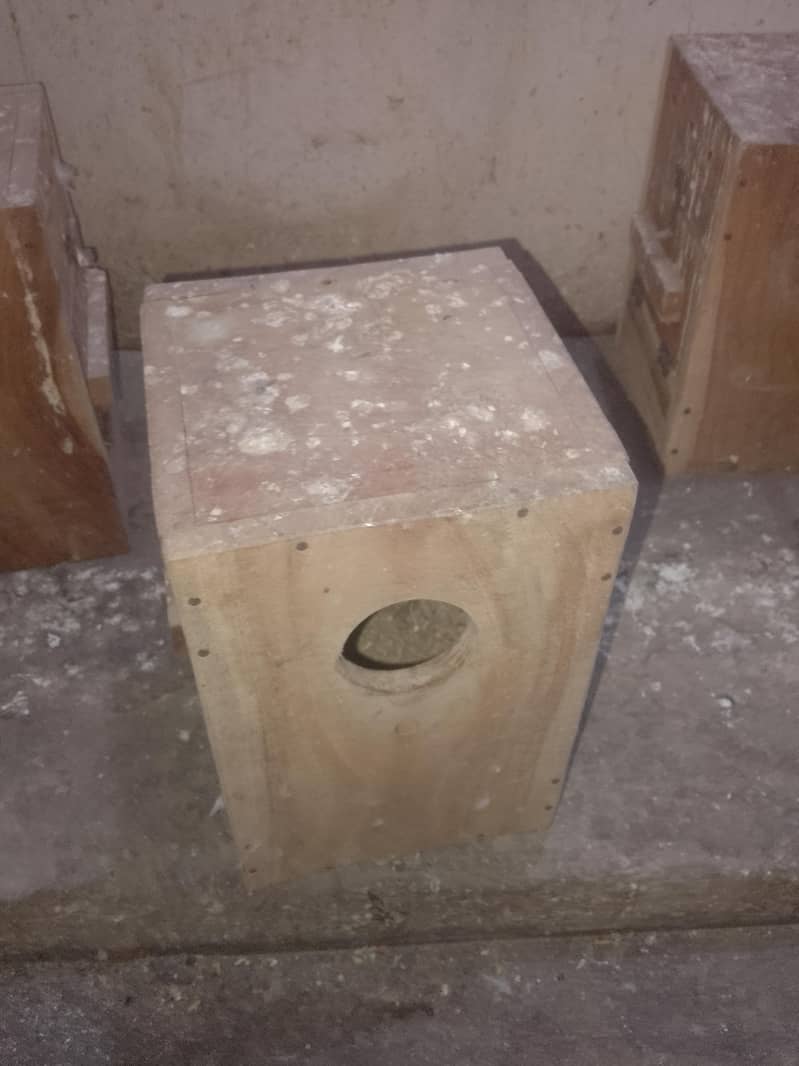 breeding box 1