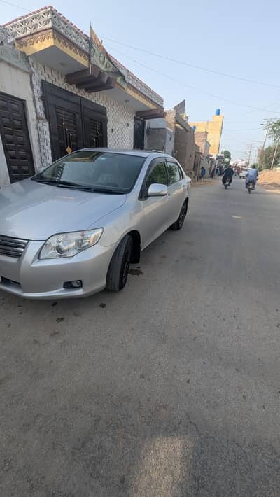 Toyota Corolla Axio 2013
