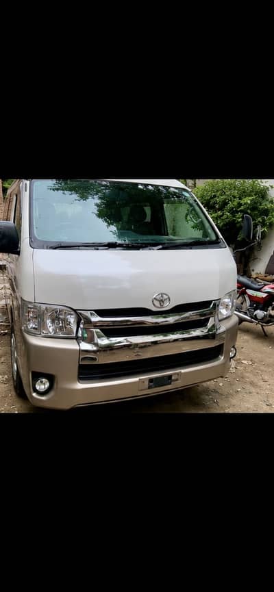 Toyota hiace grandcabin 224