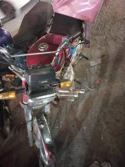 Unatid bike hai 100cc self start all ok with allw rims