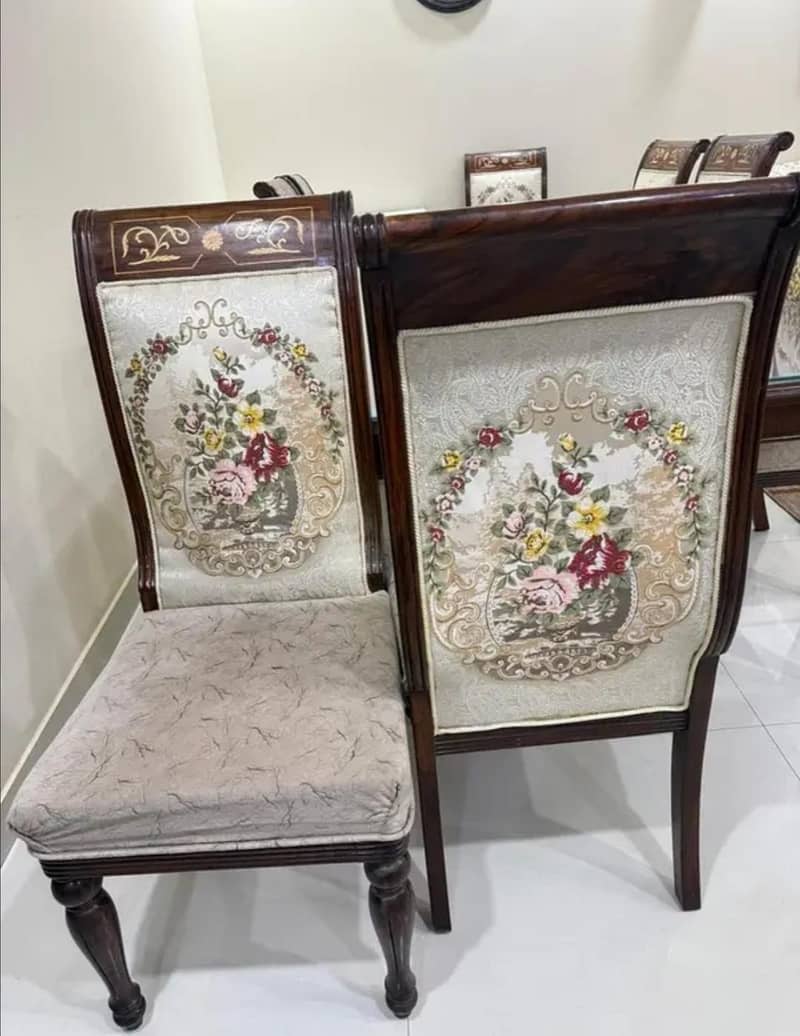 Eight chairs dining table 2