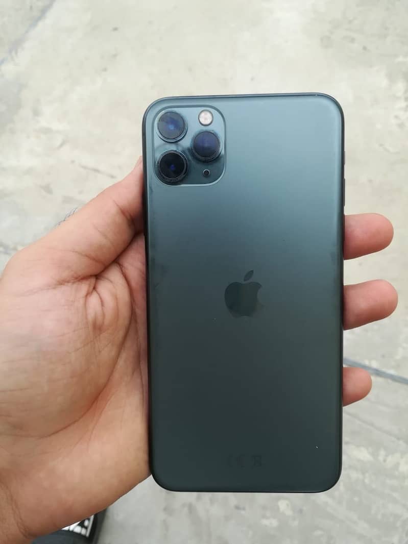 Apple iPhone 11 Pro Max 2