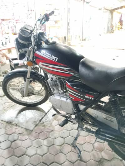 Suzuki gs 150