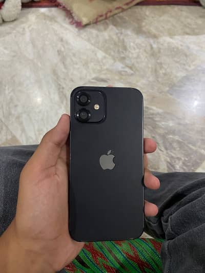 Apple iPhone 12
