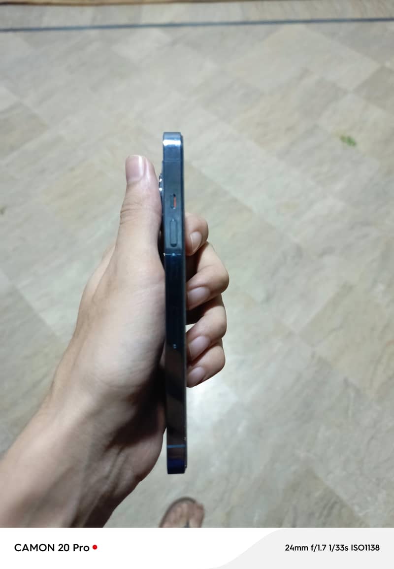 Apple iPhone 13 Pro 4