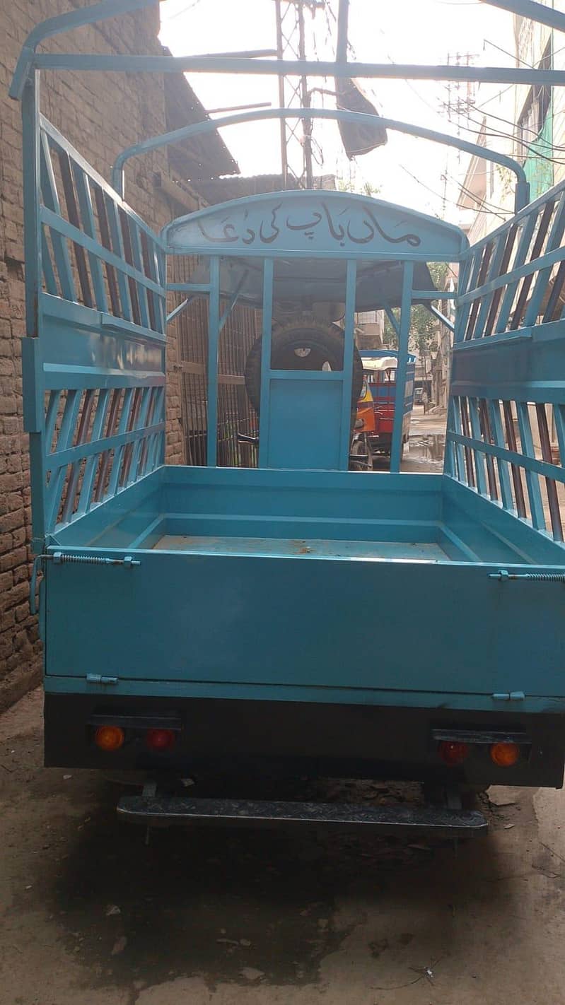 loader rickshaw 7