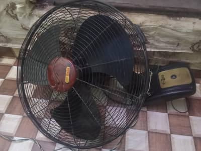 Super Asia Bracket Fan – Excellent Condition