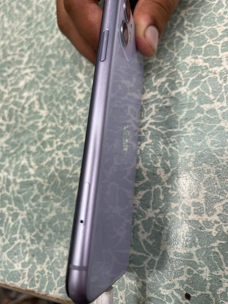Apple iPhone 11 2