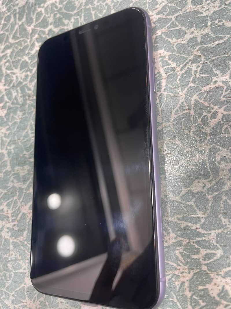 Apple iPhone 11 4