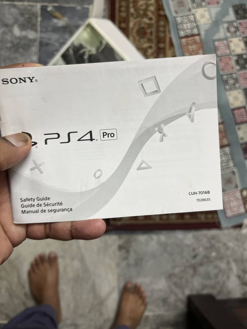 Play Station 4 pro 2