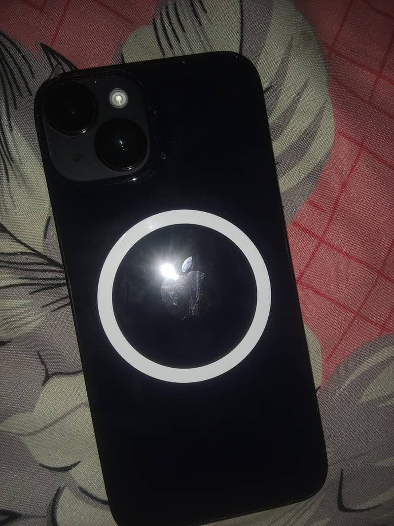 Apple iPhone 14 3