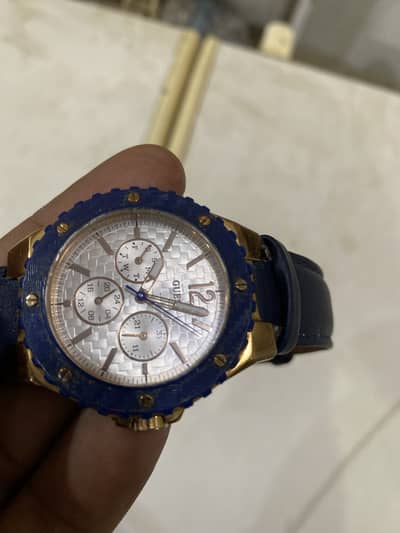 Guess w0149l5