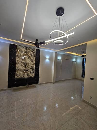 independent house for commercial use in Gulshan block 9