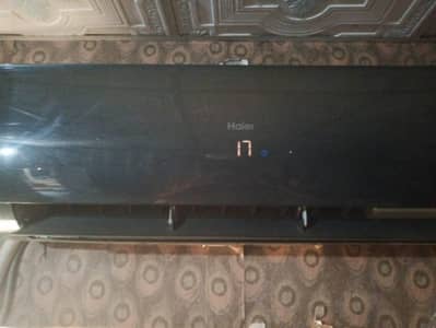 very good condition 1.5 ton hair DC invriter