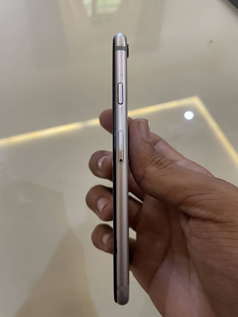 Apple iPhone 6 1