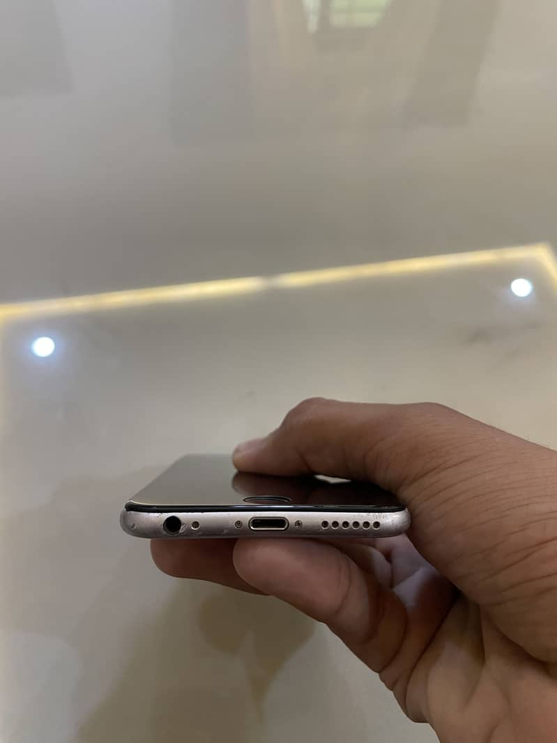 Apple iPhone 6 3