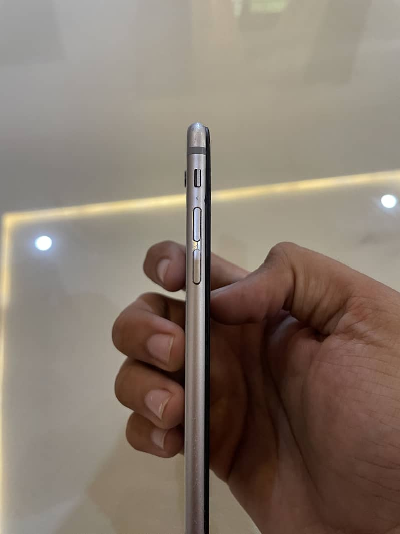 Apple iPhone 6 5