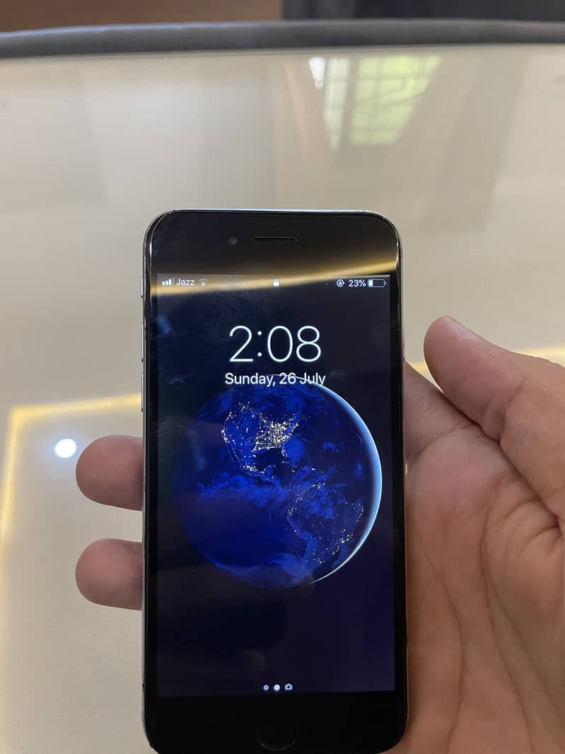 Apple iPhone 6 6