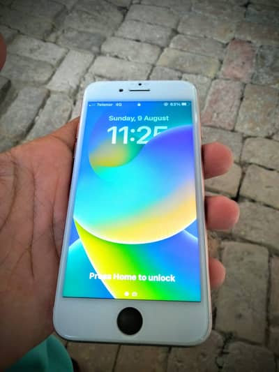 Apple iPhone 8