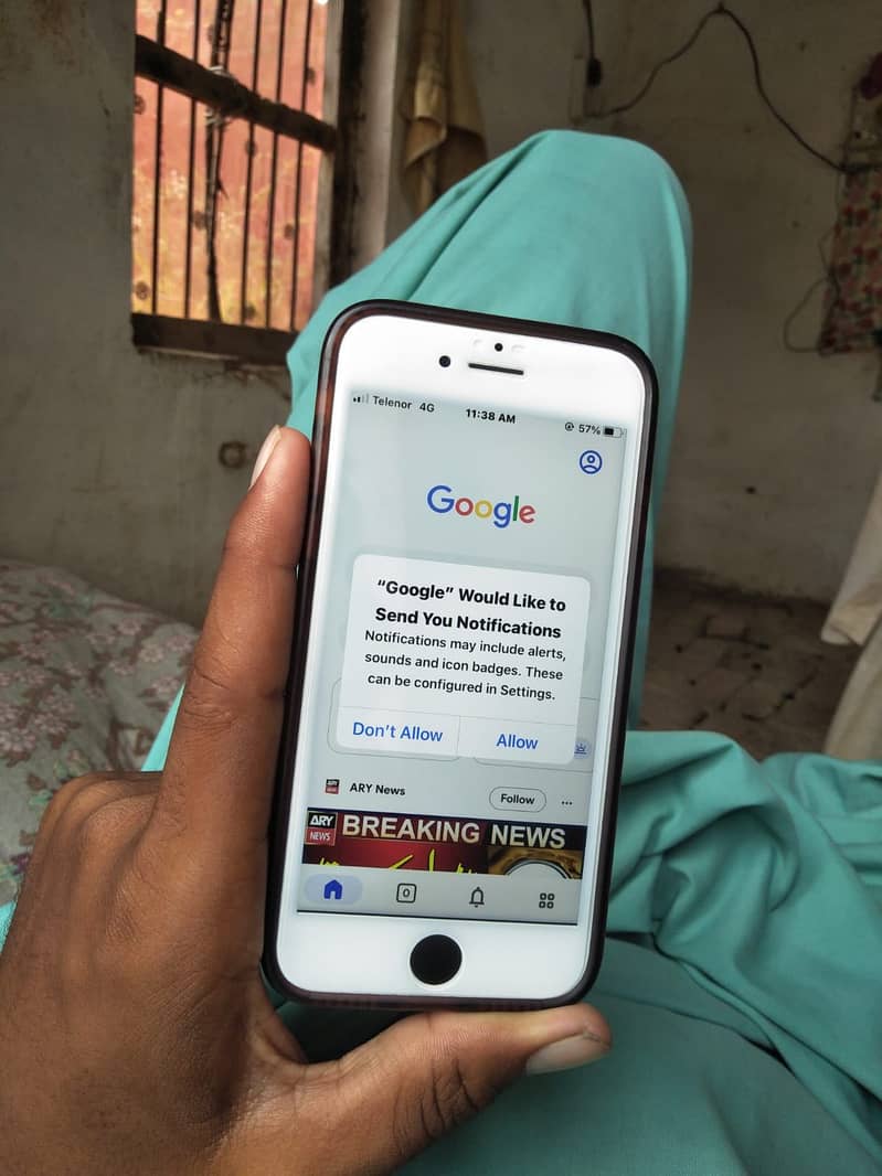 Apple iPhone 8 6