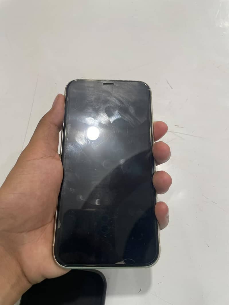 Apple iPhone 11 2