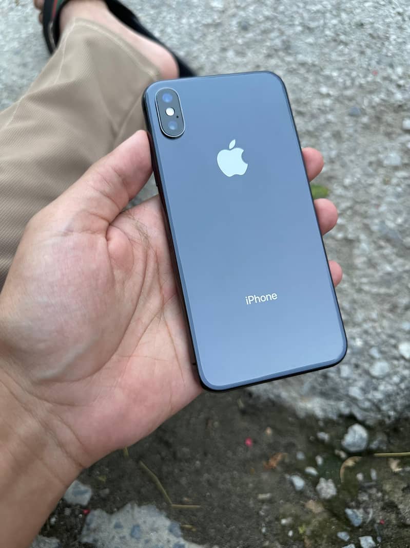 iPhone 32