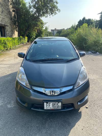 Honda Fit shuttle 2012