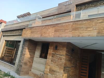 1 KANAL LOWER PORTION FOR RENT