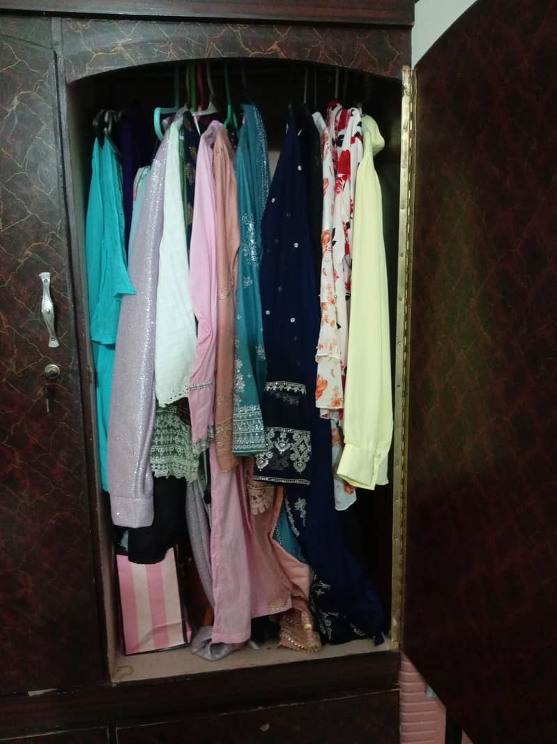 wardrobe 1