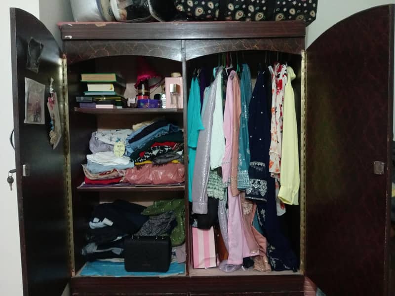 wardrobe 3