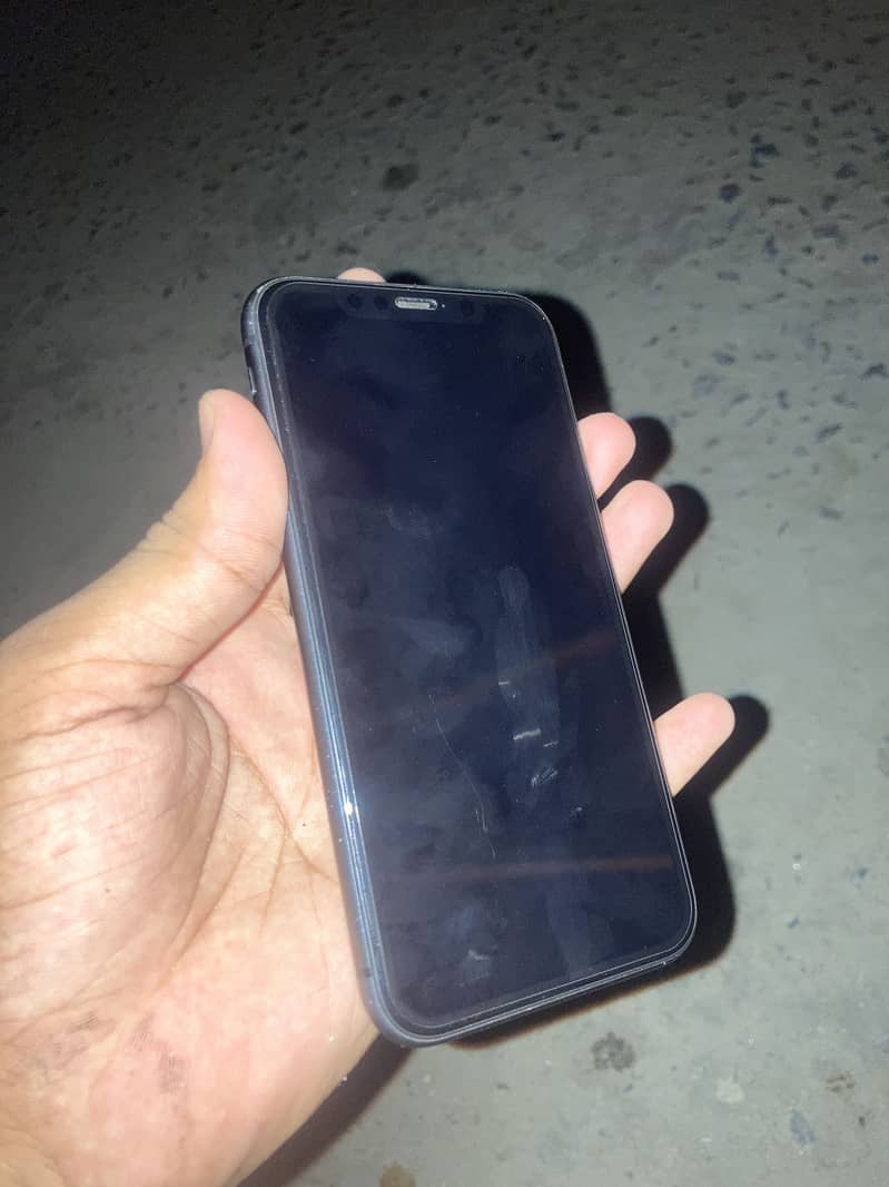 Apple iPhone 11 6