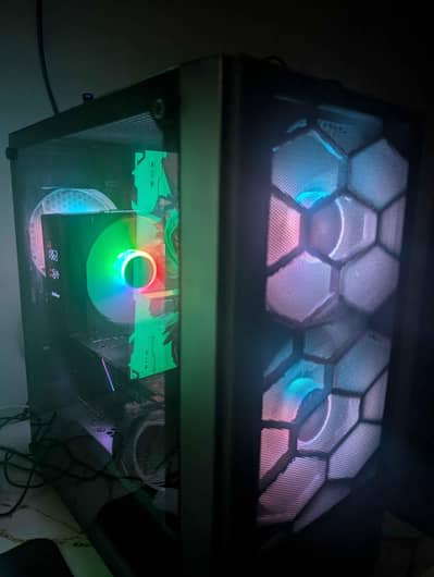 GAMING PC READY FOR GAMING AND EDITING