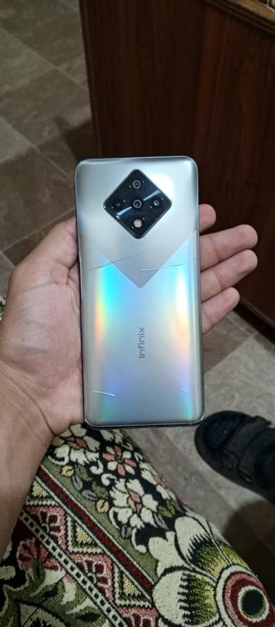 Infinix Zero 8