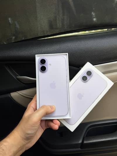 #WTS IPhone 17 Physical + ESIM (Sims non active)