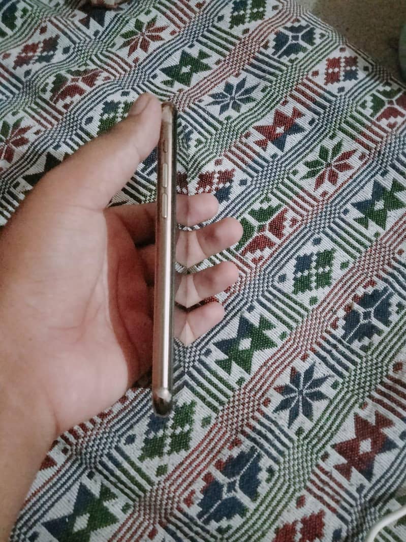 Apple iPhone 11 Pro 5