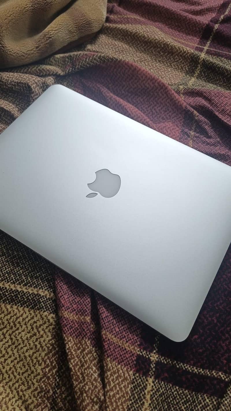 MacBook pro 0