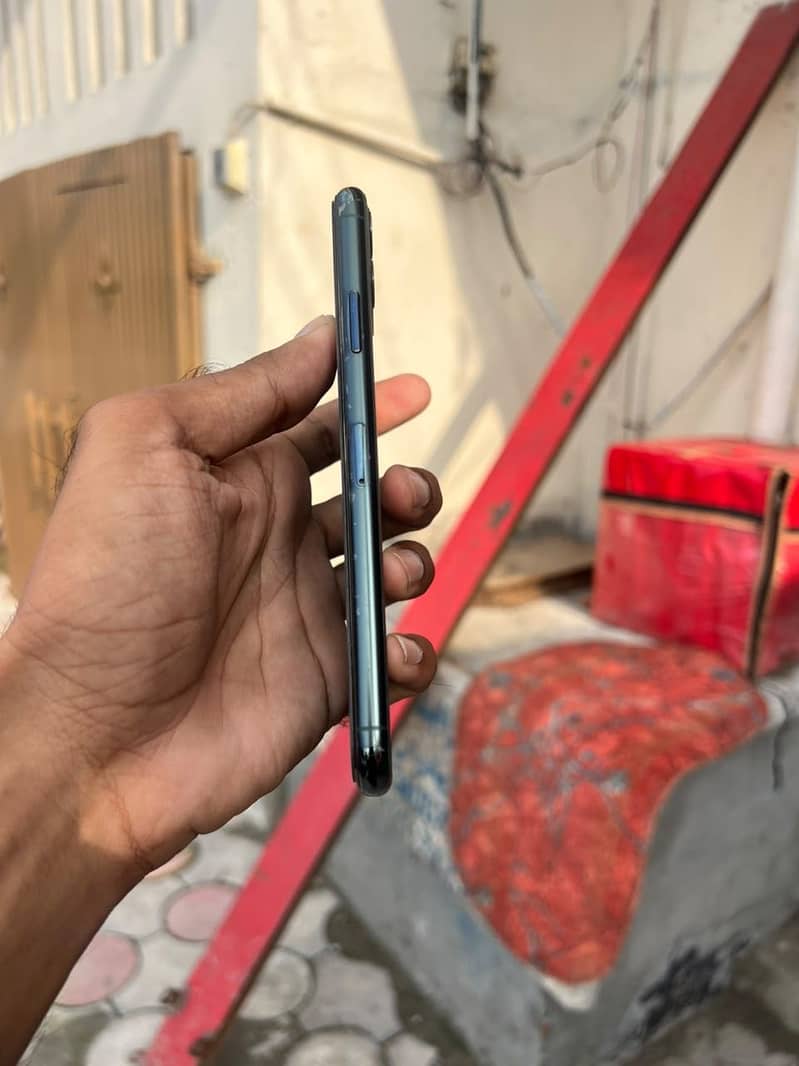 Apple iPhone 11 Pro Max 1