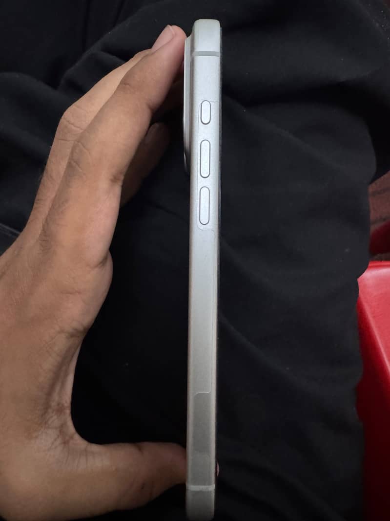 Apple iPhone 17 Pro Max 2